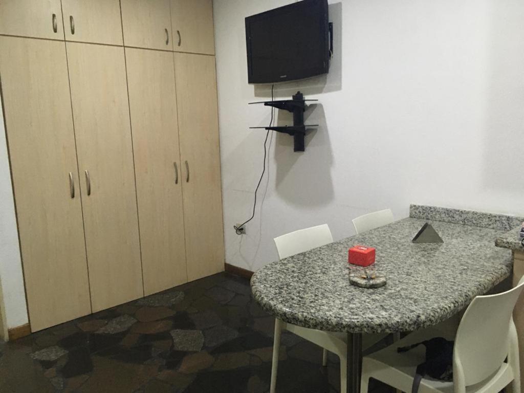 Apartosuite