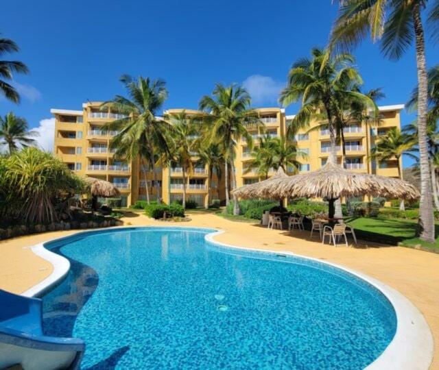 Beachfront Apartment - Terrazas de Cimarrón, Margarita