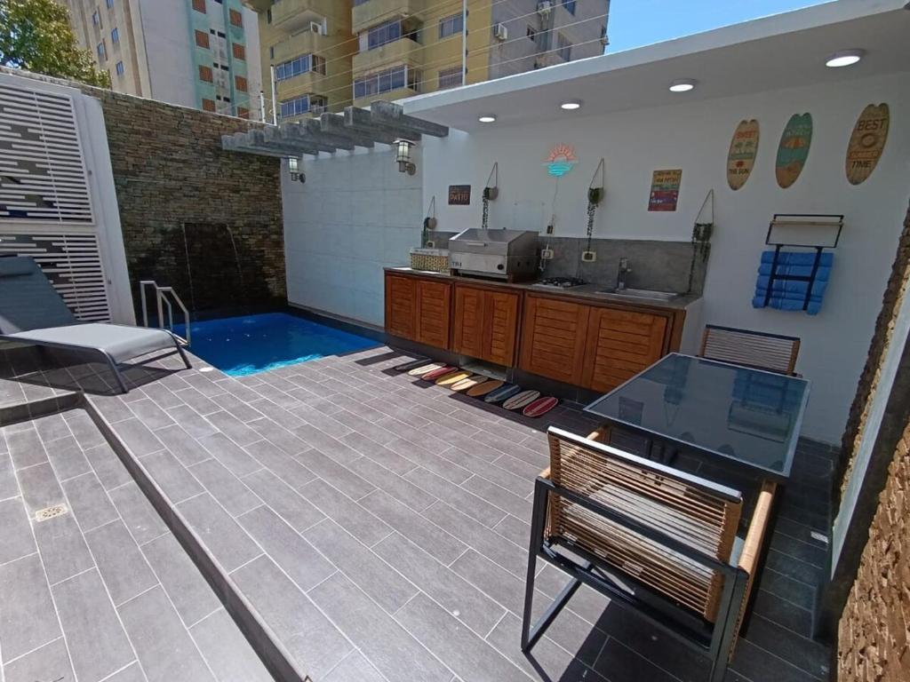 TH with private pool in Pampatar, Venezuela