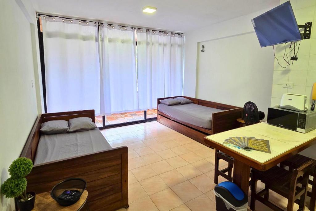 Tucacas, Frente al Mar, Balcon, Piscina y Playa Privada